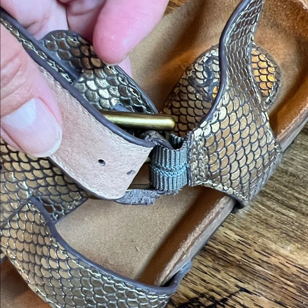 Sofft Mermaid Tail Embossed Leather Stripy Sandals Copper Comfortable 7.5